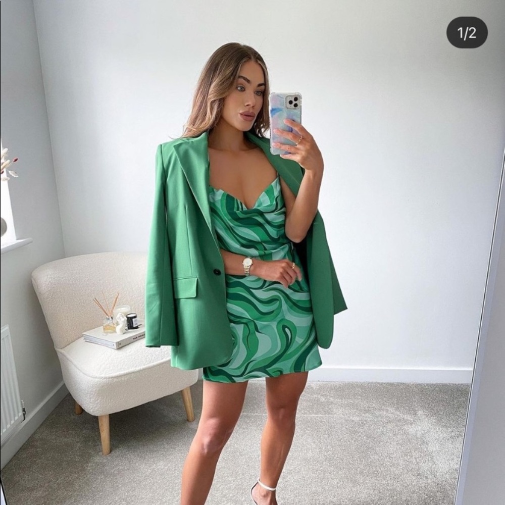 Zara Flowy Mini Dress - Picture 4 of 16